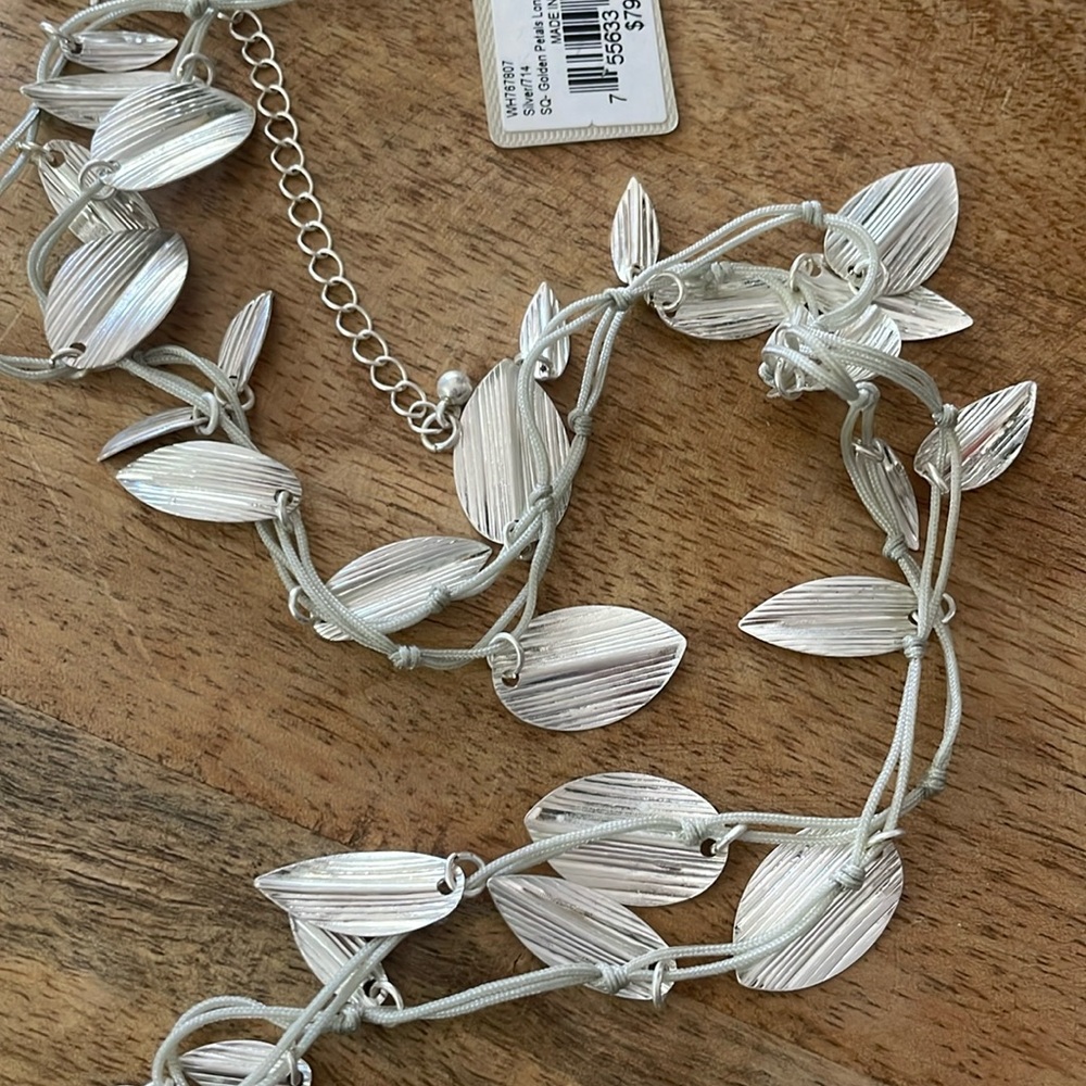 NWT Tommy Bahama Necklace